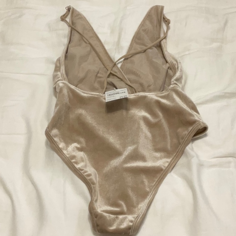 Velour Bodysuit
WISHLIST nwt - Picture 4 of 5